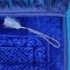 Qiblatain Premium Velvet Prayer Mat – Shiny Blue Mihrab Janamaz2 Qiblatain Premium Velvet Prayer Mat – Shiny Blue Mihrab Janamaz (80 × 120 cm)