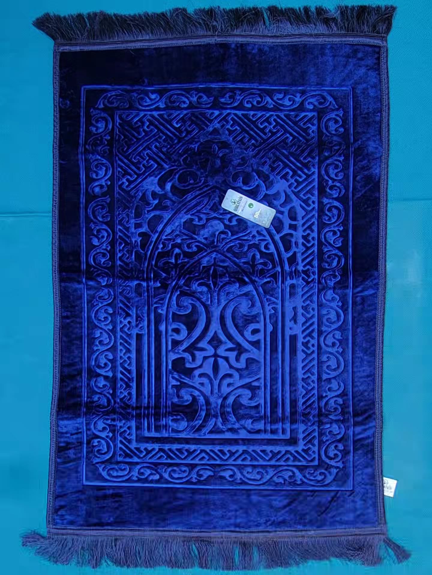 Qiblatain Premium Velvet Prayer Mat – Shiny Blue Mihrab Janamaz (80 × 120 cm) - Image 7